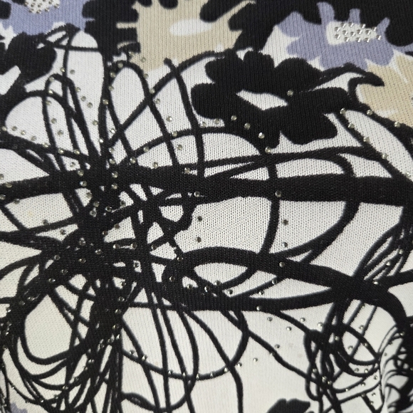 Elegant Black and White Floral Women's Tunic Wuth Rhinestones Size Med - Picture 4 of 5